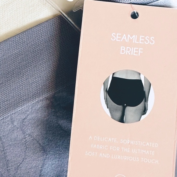 Yummie 5-PK Seamless Briefs Panties - Picture 6 of 7